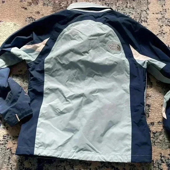 Northface, hyvent winter sport jacket medium - Picture 2 of 8